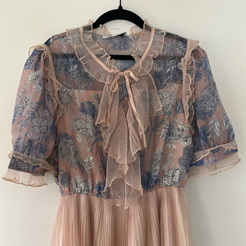 Chicwish- Floral Pleated Dress With Ruffle Detail - L - Picture 6 of 15
